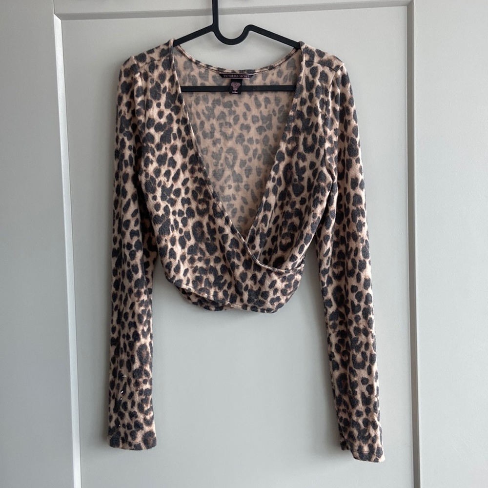 Victoria secret wrap soft knit top